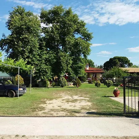 Antonis House 보우르보우로우