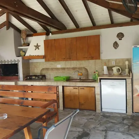 Antonis House Casa de Férias