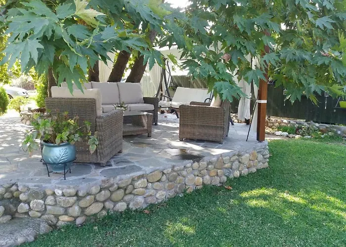 Antonis House